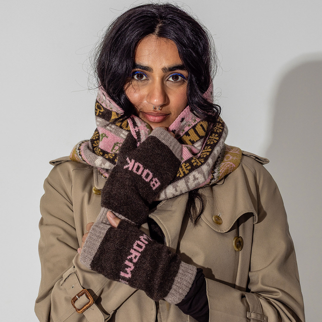 Book Worm Mittens in Cocoa & Calamine