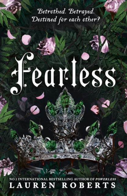 Fearless: The epic conclusion to the series taking the world by storm!: 3 by Lauren Roberts