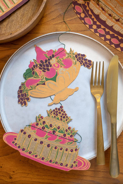 Banquet East End Press Garland